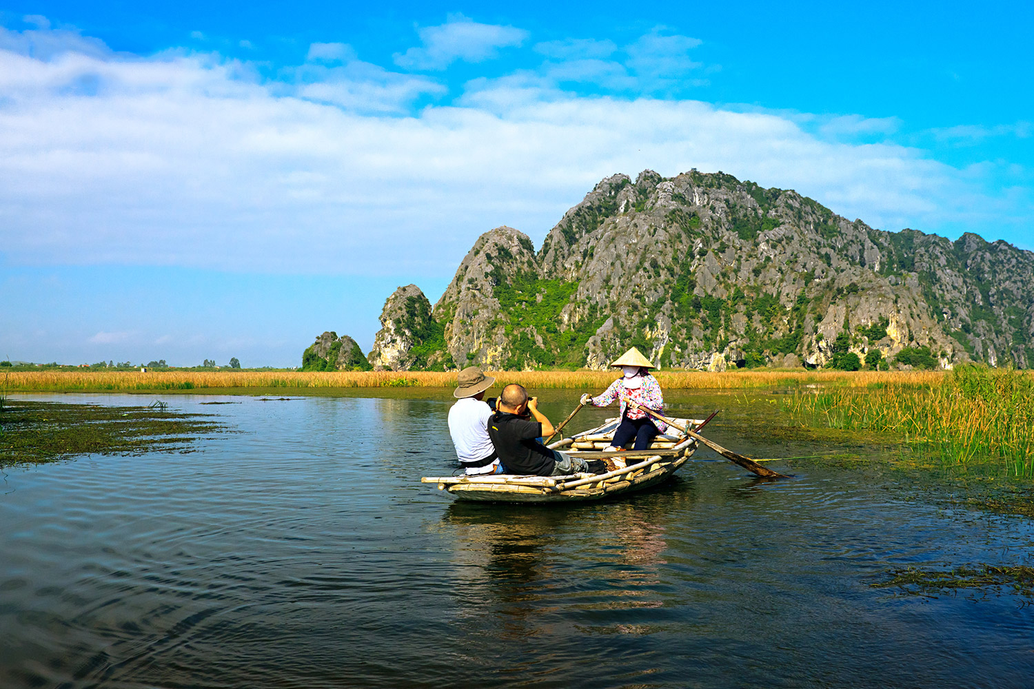 Landscape-Van-Long-natural-reserve-Ninh-Binh-Vietnam 304816697